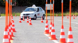 Инспекторы ГАИ из районов помогут сократить очереди на экзамены в Томске